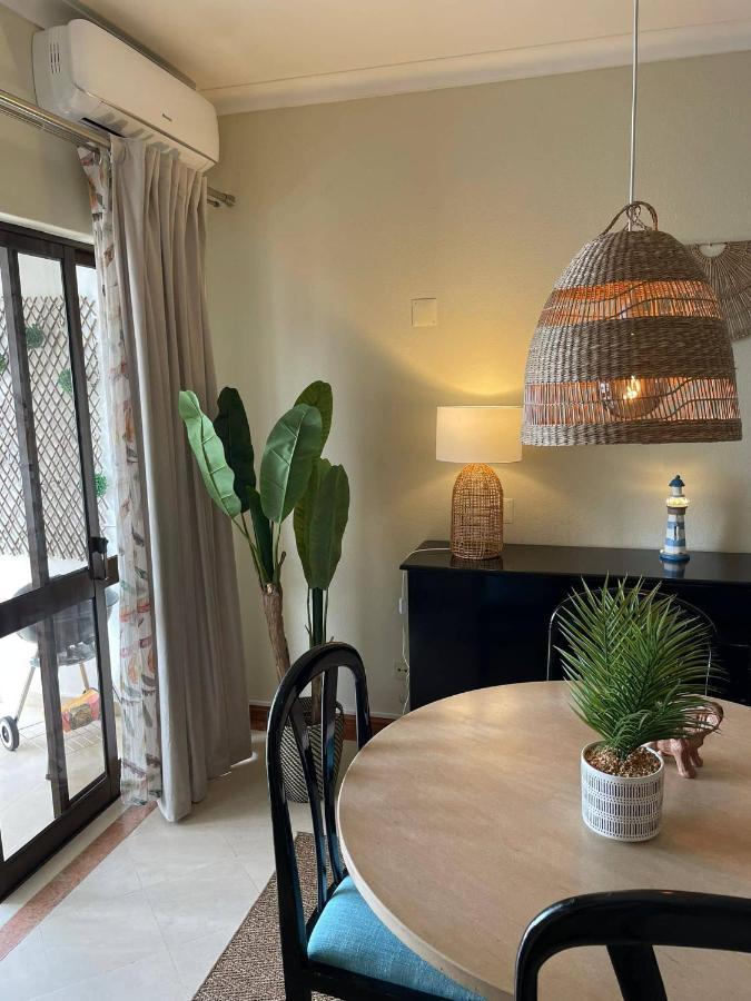 Title E Title - Oura Appartement *